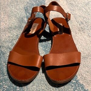 Steve Madden Flat Sandals, Sz 8.